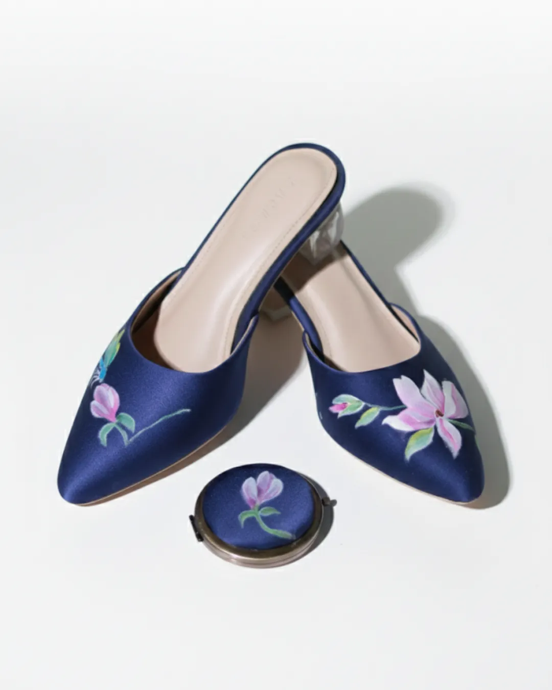 Gambar Selop Lukis Premium-Nyaman, Unik.